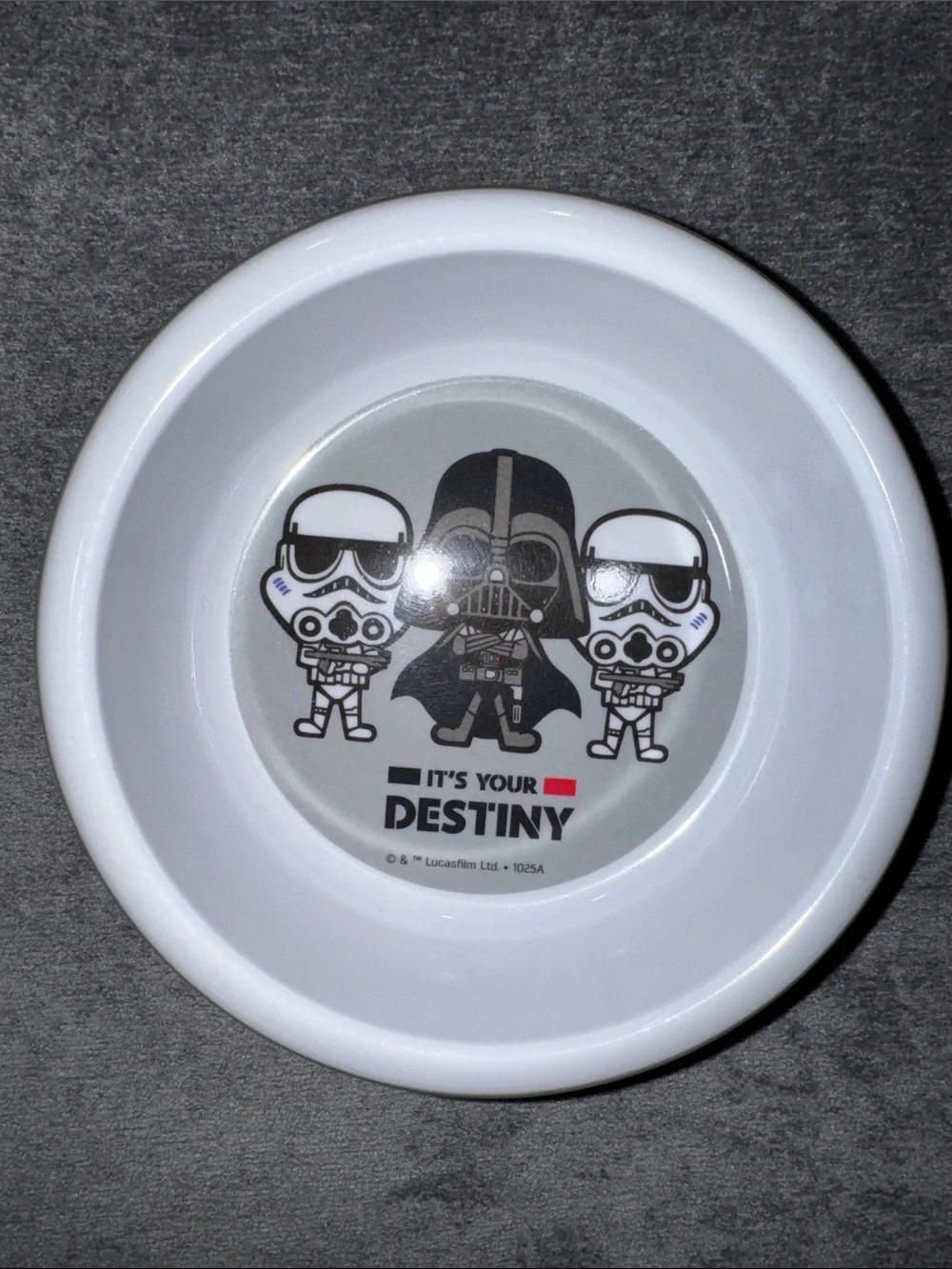 Star Wars - NWT Pet Bowl with Star Wars Characters
